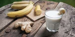 Percepat Bakar Lemakmu dengan Smoothie Pisang Jahe