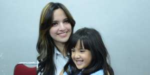 Dandan Kompak, Nia Ramadhani dan Mikhayla Bikin Gemas