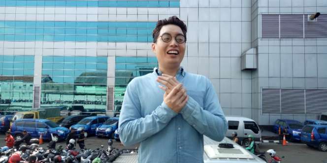 Senang Ayu Ting Ting Punya Geng, Edric: Setahu Saya Dia.......