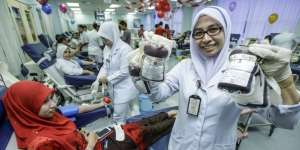 Sentuhan Bukan Mahram Terlarang, Bagaimana dengan Perawat?