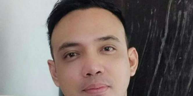 Dipolisikan Baby Niken, Sandy Tumiwa Minta Damai