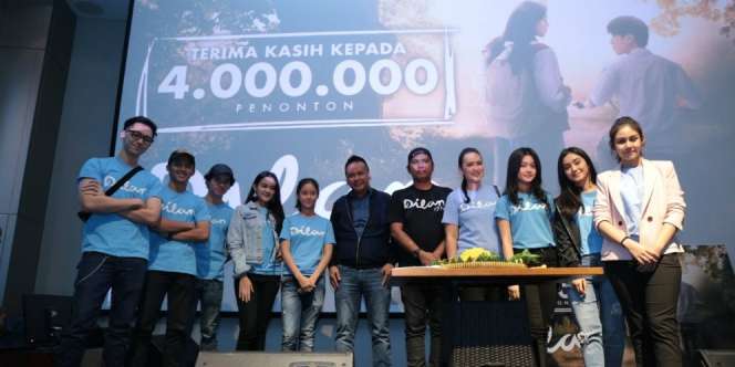 Tembus 4 Juta Penonton, Ini Nazar Para Pemain Dilan 1990