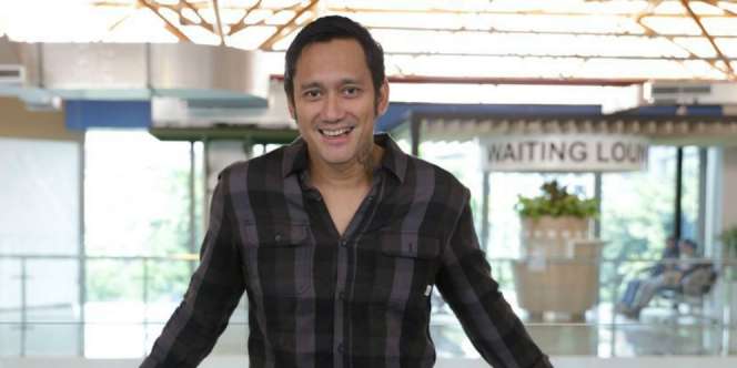 Saat Tora Sudiro Bergaya Dilan `Di Masa Lanjut Usia`