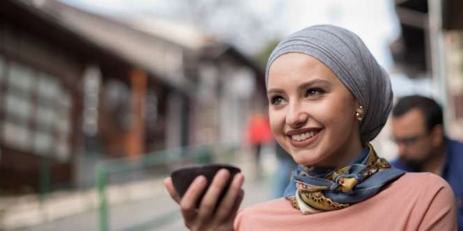 4 Tips Merawat Baju Beludru Agar Tidak Mudah Kusam