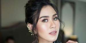 Makeup `Flawless` Syahnaz Sadiqah, Aura Calon Pegantin Nih!