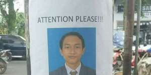 Netizen Terkecoh Lihat Poster Cowok Nempel di Tiang Listrik