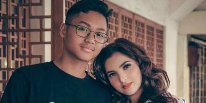 Foto Kedekatan Ashanty dan Azriel, Bikin Baper Deh!