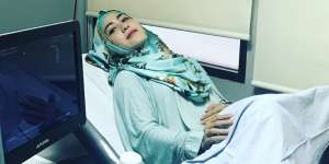 Foto-foto Perjuangan April Jasmine Jalani Program Bayi Tabung