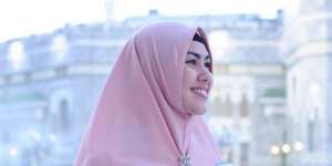 Setelah Berhijab, Ini Kejutan Hidup yang Dialami Kartika Putri
