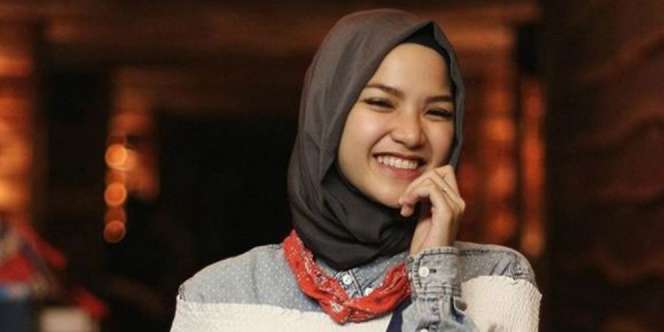 Gaya Marsha Nakita, Adik Zaskia Mecca yang Tak Kalah Edgy
