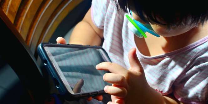 Generasi 'Alfa Baby' Paling Berisiko Kecanduan Gadget