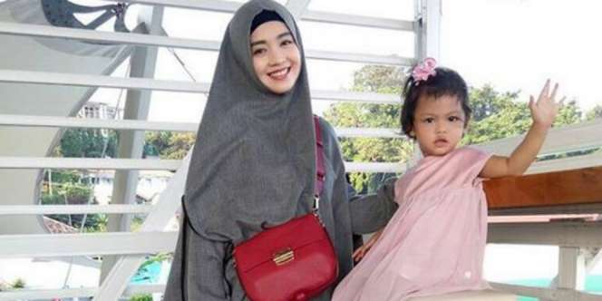 Lama Tak Terlihat, Nuri Maulida Tampil Bercadar
