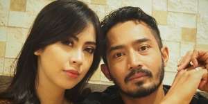 Selain Tommy Kurniawan, 5 Seleb Ini Menikah dengan Pramugari