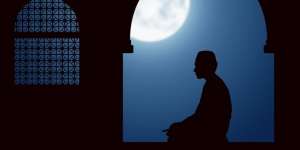 Tip Agar Bisa Sholat Tahajud dengan Rutin