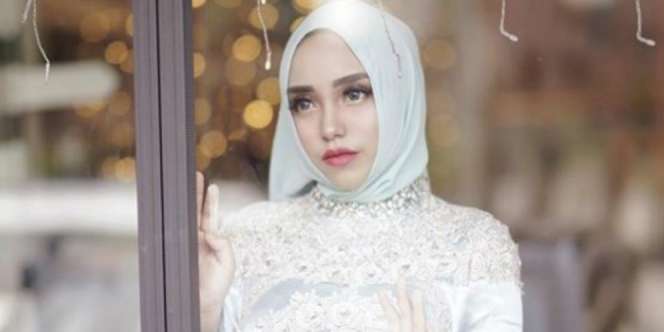 Tak Lagi Berhijab Syari, Begini Penampilan Salmafina Terkini