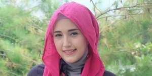 Sempat Dituduh Oplas, Ini Kecantikan Alami Adelia Pasha 'Ungu'