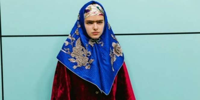 Viral, Gucci Hadirkan Model Berhijab Hingga Tren Alis Nyambung