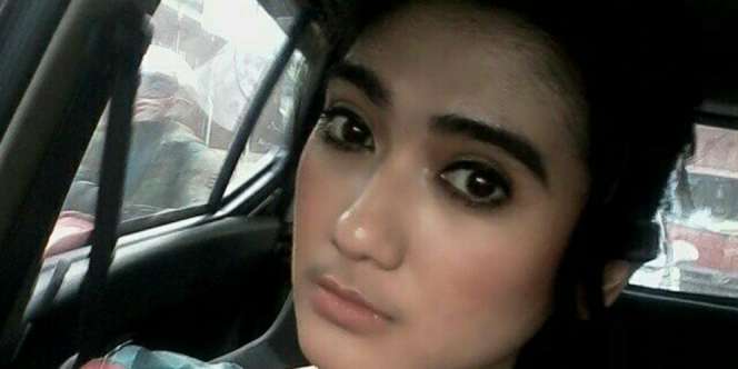 Pegang Perut Dibilang Hamil, Ini Jawaban Menohok Revi Mariska