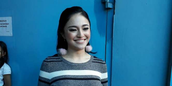 Marshanda Unggah Foto Masa Kecil, Mirip Sienna Banget!