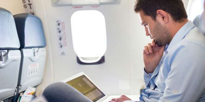 Terkuak, Alasan Jendela Pesawat Tak Pernah Sejajar Kursi