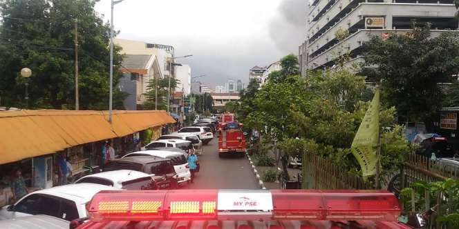 Toko Tekstil Pasar Baru Terbakar, 27 Mobil Damkar Diterjunkan