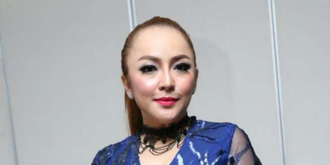 Kabar Mengejutkan Mantan Istri Farhat Abbas