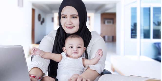 Setelah Melahirkan, Galau Lanjut Kerja Atau Berhenti?