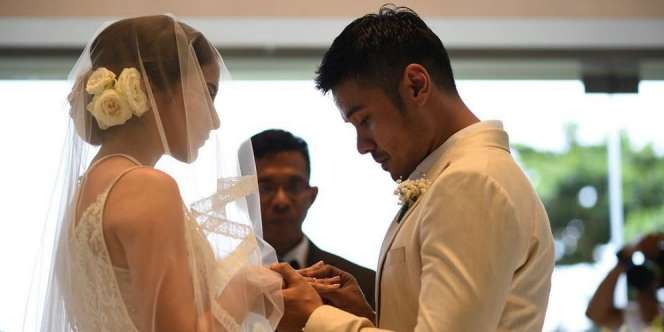 Unggahan Pertama Chicco Jerikho Usai Menikah