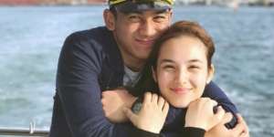 Chelsea Islan Mesra Bareng Kekasih, Warganet Malah Salfok
