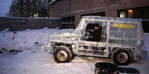 Keren! Modif Habis Mercy G-Class, Bodynya Diganti Balok Es