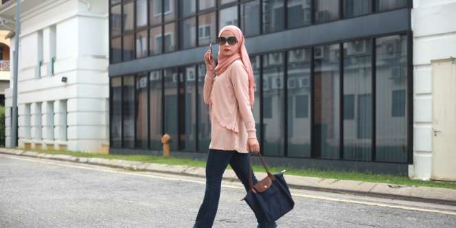 5 Pilihan Celana Jeans untuk Si Kaki Jenjang