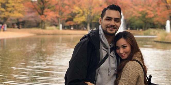 Unggahan Asmirandah Jadi Sorotan Warganet