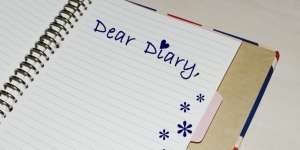 Elvina Yanti: Menulis Karya yang Abadi