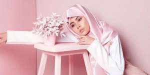 Gaya Hijab Kartika Putri Bak Bidadari, Bikin Pangling