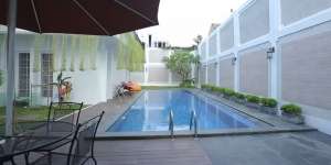 Penampakan Rumah Baru Uya Kuya, Mewah Banget