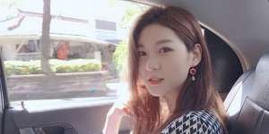 Dua Artis Cantik Korea Pamer Liburan di Bali