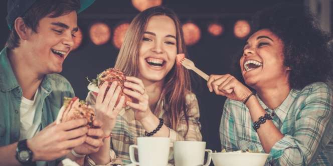 Makan Lezat Tapi Sedang Diet? Ini Tipsnya
