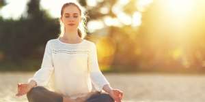 3 Manfaat Yoga Buat Kesehatan Tubuh