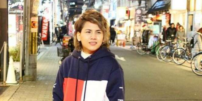 Heboh Penampilan Baru Evelyn, Jadi Tomboi Lagi?