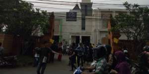 Begini Kondisi Kediaman Opick Saat Jenazah Istrinya Tiba