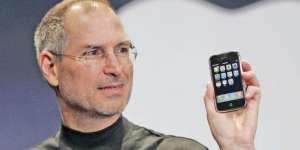 Laku Rp2 Miliar, Ini Penampakan Surat CV Steve Jobs Tahun 1973