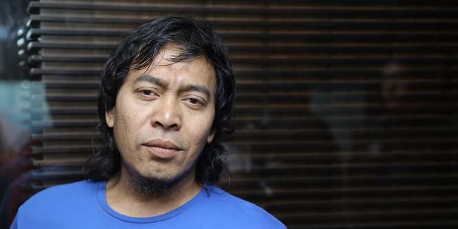 Komedian Komeng Lulus dengan Nilai A, Ini Judul Skripsinya