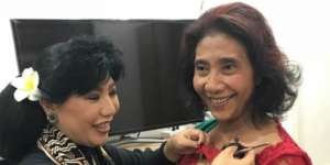 Cara Jitu Anne Avantie Dandani Menteri Susi Pudjiastuti