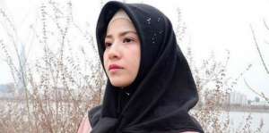 Hijab Street Style ala Natasha Rizki di Korea