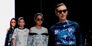 Pesona Kain Nusantara di Plaza Indonesia Fashion Week 2018