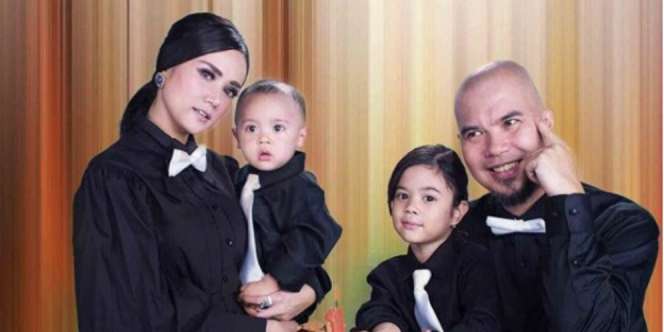 Merdunya Suara Safeea Ahmad Nyanyi 'Havana'