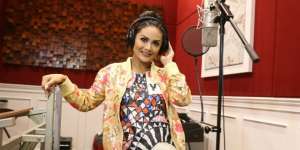 Tampil Polos Tanpa MakeUp, Wajah Krisdayanti Bikin Pangling