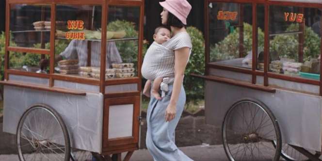 Spot OOTD Anti-Mainstream Andien, Bikin Kece Maksimal