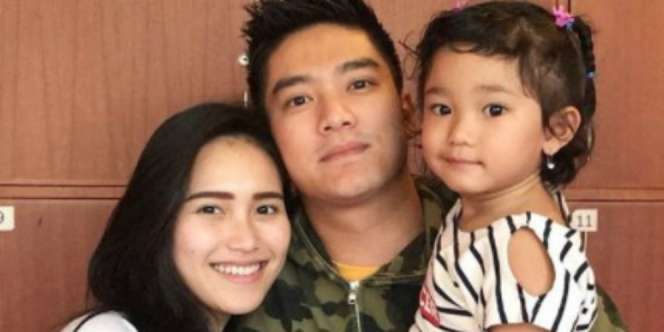 Boy William Unggah Foto Bareng Ayu & Bilqis, Kekasih Ngambek?
