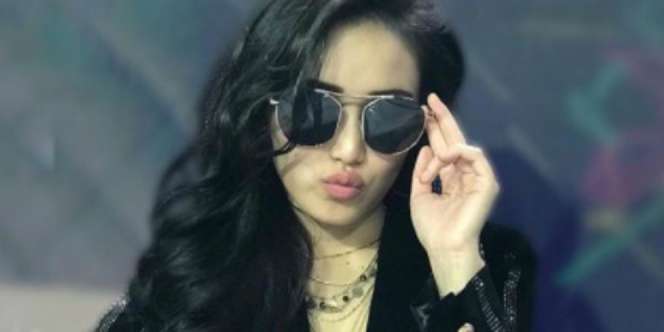 Dandan Begini Ayu Ting Ting Dibilang Mirip Lucinta Luna